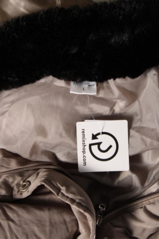 Γυναικείο μπουφάν, Μέγεθος XL, Χρώμα  Μπέζ, Τιμή 12,56 €
