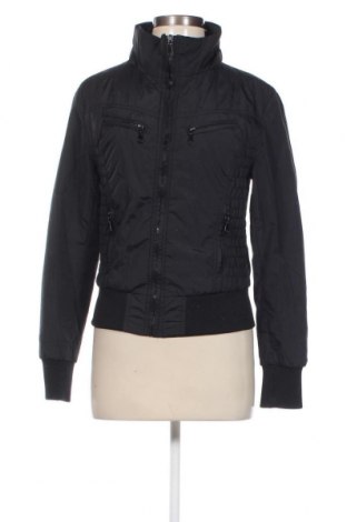 Dámska bunda , Veľkosť S, Farba Čierna, Cena  13,50 €