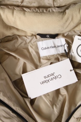 Γυναικείο μπουφάν Calvin Klein Jeans, Μέγεθος L, Χρώμα  Μπέζ, Τιμή 196,08 €
