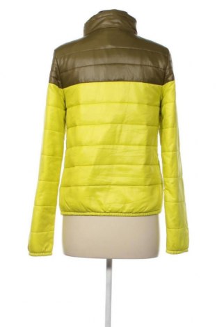 Γυναικείο μπουφάν Nike, Μέγεθος S, Χρώμα Κίτρινο, Τιμή 42,06 €