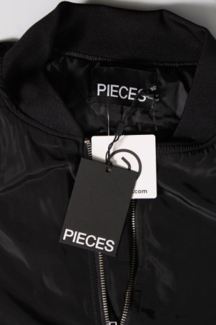 Dámska bunda  Pieces, Veľkosť M, Farba Čierna, Cena  16,91 €