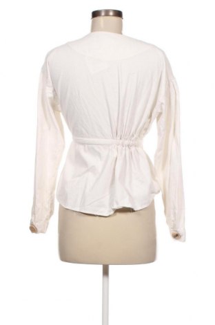 Γυναικείο μπουφάν Zara Trafaluc, Μέγεθος XS, Χρώμα Λευκό, Τιμή 17,39 €