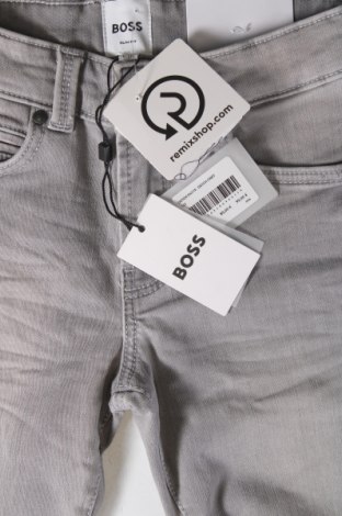 Dziecięce jeansy BOSS, Rozmiar 5-6y/ 116-122 cm, Kolor Szary, Cena 663,70 zł