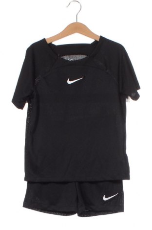 Детски спортен комплект Nike, Размер 6-7y/ 122-128 см, Цвят Черен, Цена 71,78 лв.