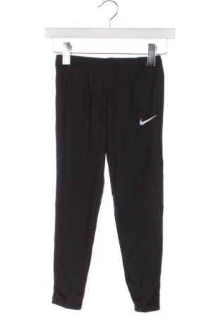Παιδική κάτω φόρμα Nike, Μέγεθος 5-6y/ 116-122 εκ., Χρώμα Μαύρο, Τιμή 28,81 €