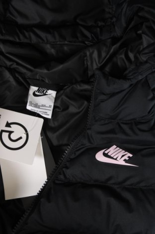 Детско яке Nike, Размер 6-7y/ 122-128 см, Цвят Черен, Цена 229,00 лв.
