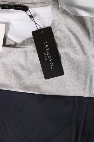 Pánske tričko  Trendyol, Veľkosť XL, Farba Viacfarebná, Cena  14,95 €