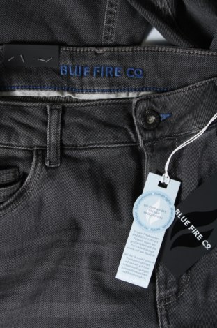 Herren Jeans Blue Fire Co, Größe M, Farbe Grau, Preis € 11,62