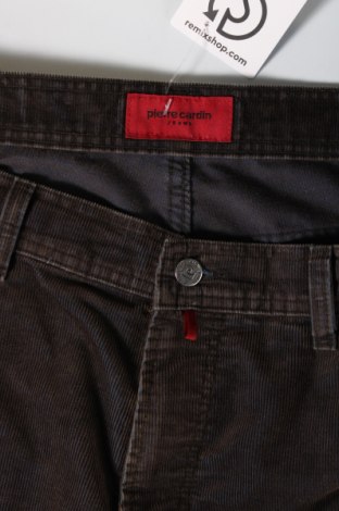 Pantaloni raiați de bărbați Pierre Cardin, Mărime XL, Culoare Maro, Preț 80,55 Lei