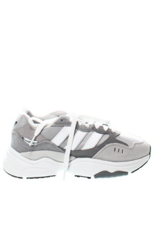 Мъжки обувки Adidas Originals, Размер 40, Цвят Сив, Цена 190,00 лв.
