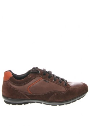 Мъжки обувки Geox, Размер 40, Цвят Кафяв, Цена 134,64 лв.