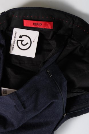 Мъжки панталон Hugo Boss, Размер M, Цвят Син, Цена 40,46 лв.