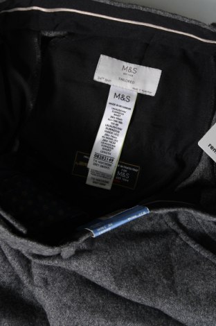 Мъжки панталон Marks & Spencer, Размер M, Цвят Сив, Цена 54,00 лв.