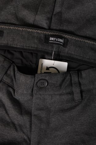 Pantaloni de bărbați Only & Sons, Mărime M, Culoare Gri, Preț 25,76 Lei