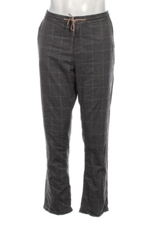Pantaloni de bărbați Royal Class, Mărime L, Culoare Gri, Preț 14,31 Lei