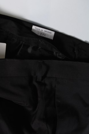 Pánské kalhoty  Tiger Of Sweden, Velikost M, Barva Černá, Cena  173,00 Kč