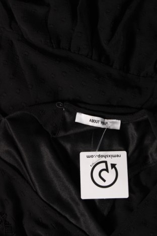 Kleid About You, Größe S, Farbe Schwarz, Preis 6,31 €