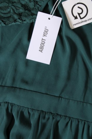 Kleid About You, Größe M, Farbe Grün, Preis 42,27 €