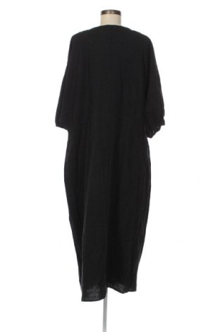 Kleid Atmos & Here, Größe 4XL, Farbe Schwarz, Preis 34,07 €