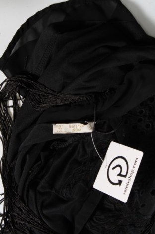 Šaty  Bershka, Velikost S, Barva Černá, Cena  807,00 Kč
