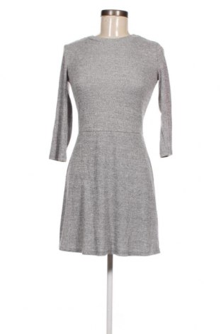 Kleid Bershka, Größe M, Farbe Grau, Preis € 3,03