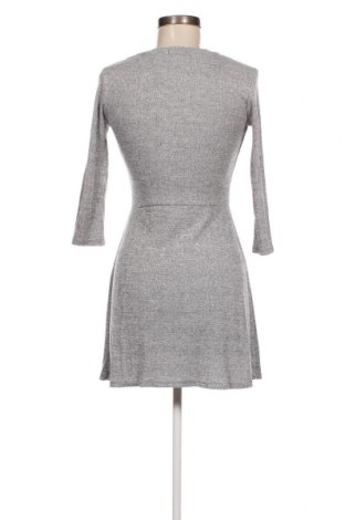 Kleid Bershka, Größe M, Farbe Grau, Preis 3,03 €