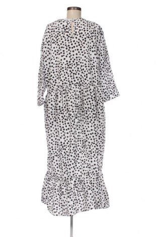 Šaty  Boohoo, Velikost 3XL, Barva Bílá, Cena  733,00 Kč