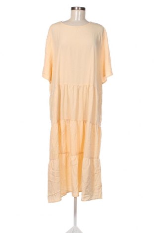 Šaty  Boohoo, Velikost 3XL, Barva Oranžová, Cena  425,00 Kč