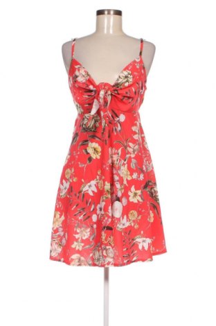 Kleid Boohoo, Größe M, Farbe Rot, Preis 10,90 €