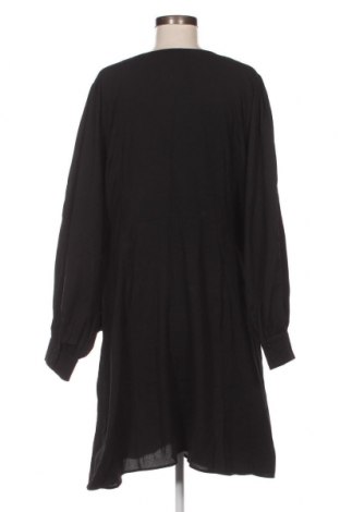 Φόρεμα Fashion Union, Μέγεθος XXL, Χρώμα Μαύρο, Τιμή 44,16 €