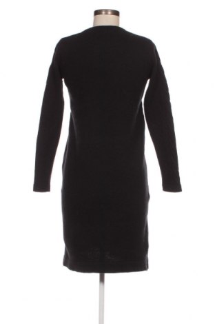 Rochie Holebrook, Mărime S, Culoare Negru, Preț 25,51 Lei