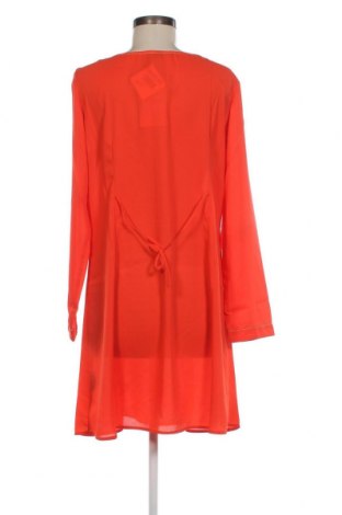 Kleid Nitya, Größe M, Farbe Rot, Preis 5,22 €