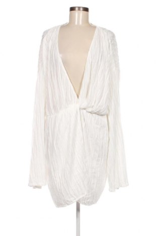 Kleid Pretty Little Thing, Größe XXL, Farbe Weiß, Preis 18,16 €