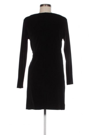 Rochie Pull&Bear, Mărime L, Culoare Negru, Preț 190,79 Lei