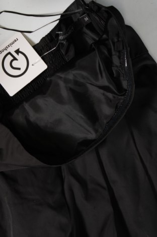 Φόρεμα Reserved, Μέγεθος XS, Χρώμα Μαύρο, Τιμή 4,13 €