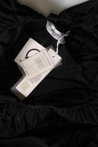 Šaty  Rinascimento, Velikost S, Barva Černá, Cena  1 395,00 Kč