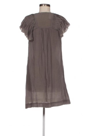 Kleid Saint Tropez, Größe M, Farbe Grau, Preis 17,00 €