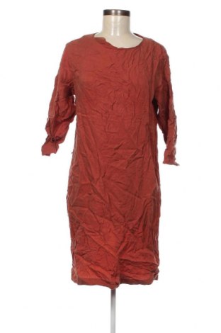 Kleid Sissy Boy, Größe M, Farbe Beige, Preis 6,46 €