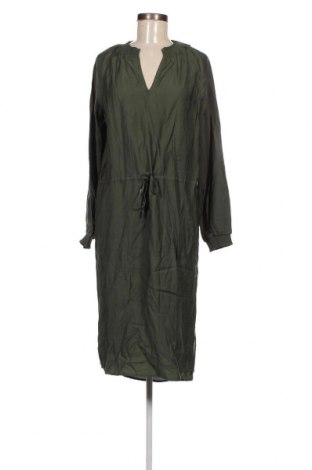 Φόρεμα Soaked In Luxury, Μέγεθος M, Χρώμα Πράσινο, Τιμή 49,80 €