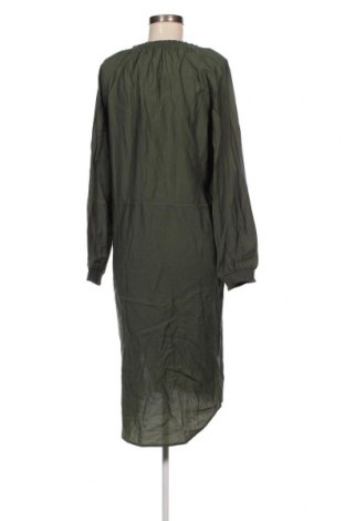 Φόρεμα Soaked In Luxury, Μέγεθος M, Χρώμα Πράσινο, Τιμή 36,81 €