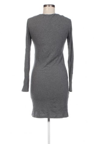 Kleid VILA, Größe M, Farbe Grau, Preis 3,20 €