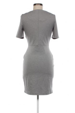 Kleid Vero Moda, Größe XS, Farbe Grau, Preis 37,58 €