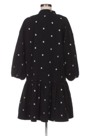 Kleid Y.A.S, Größe S, Farbe Schwarz, Preis € 30,28