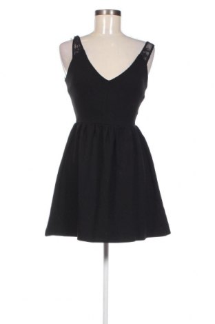 Šaty  Zara Trafaluc, Velikost M, Barva Černá, Cena  122,00 Kč