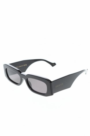 Слънчеви очила Gucci, Цвят Черен, Цена 534,65 лв.