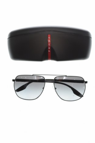 Слънчеви очила Prada, Цвят Черен, Цена 535,92 лв.