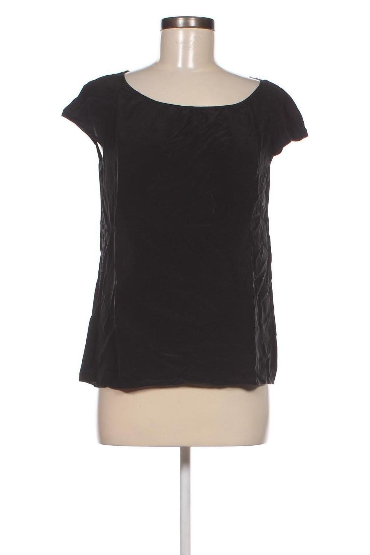 Дамска блуза Hugo Boss, Размер M, Цвят Черен, Цена 30,01 лв.
