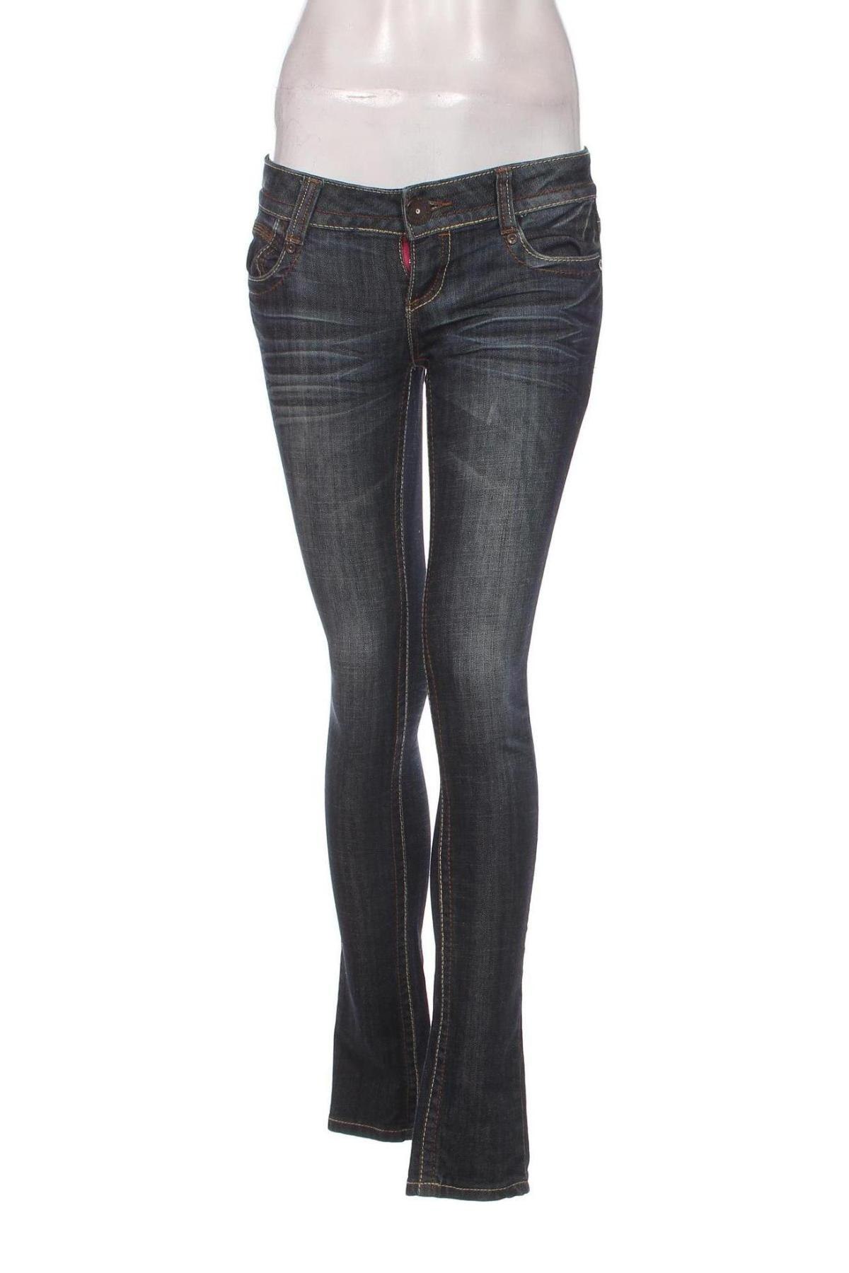 Dámske džínsy  Almost Famous, Veľkosť M, Farba Modrá, Cena  2,67 €