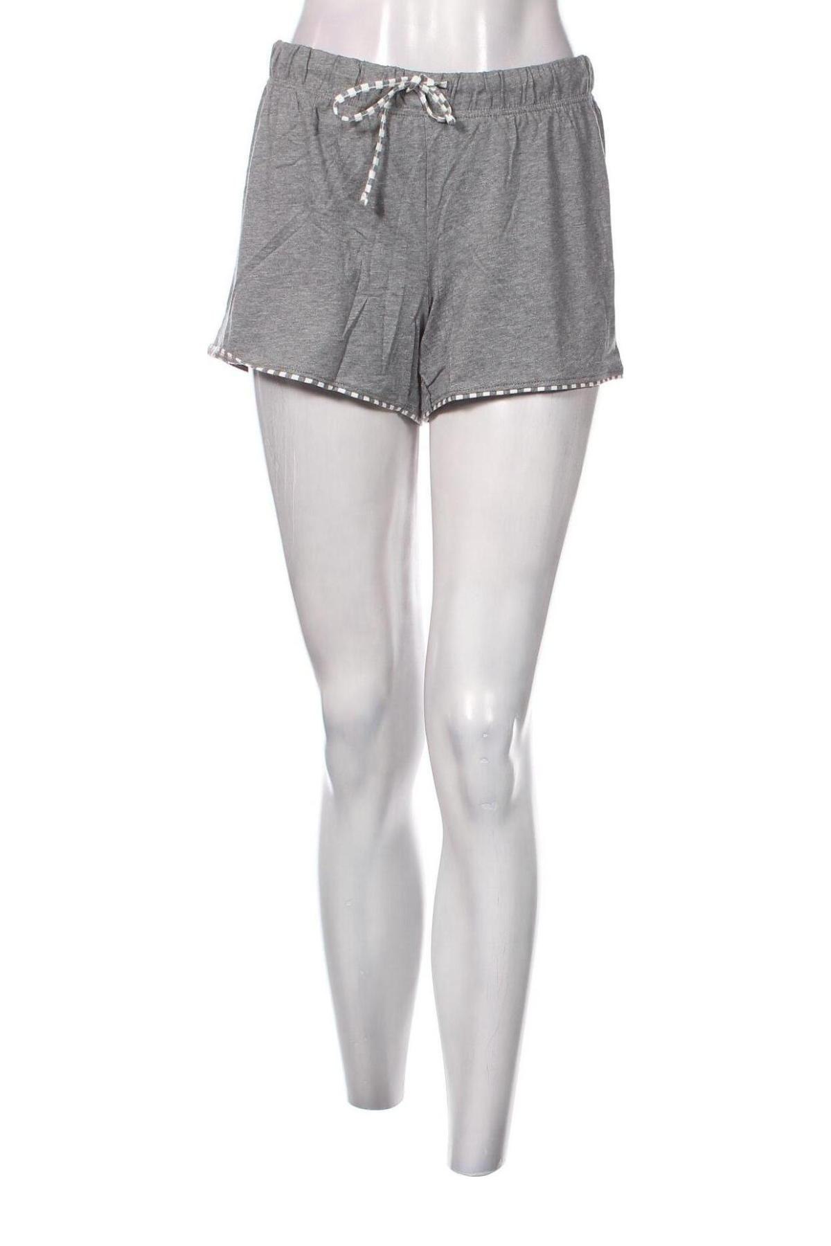 Дамски къс панталон S.Oliver, Размер M, Цвят Сив, Цена 72,00 лв.