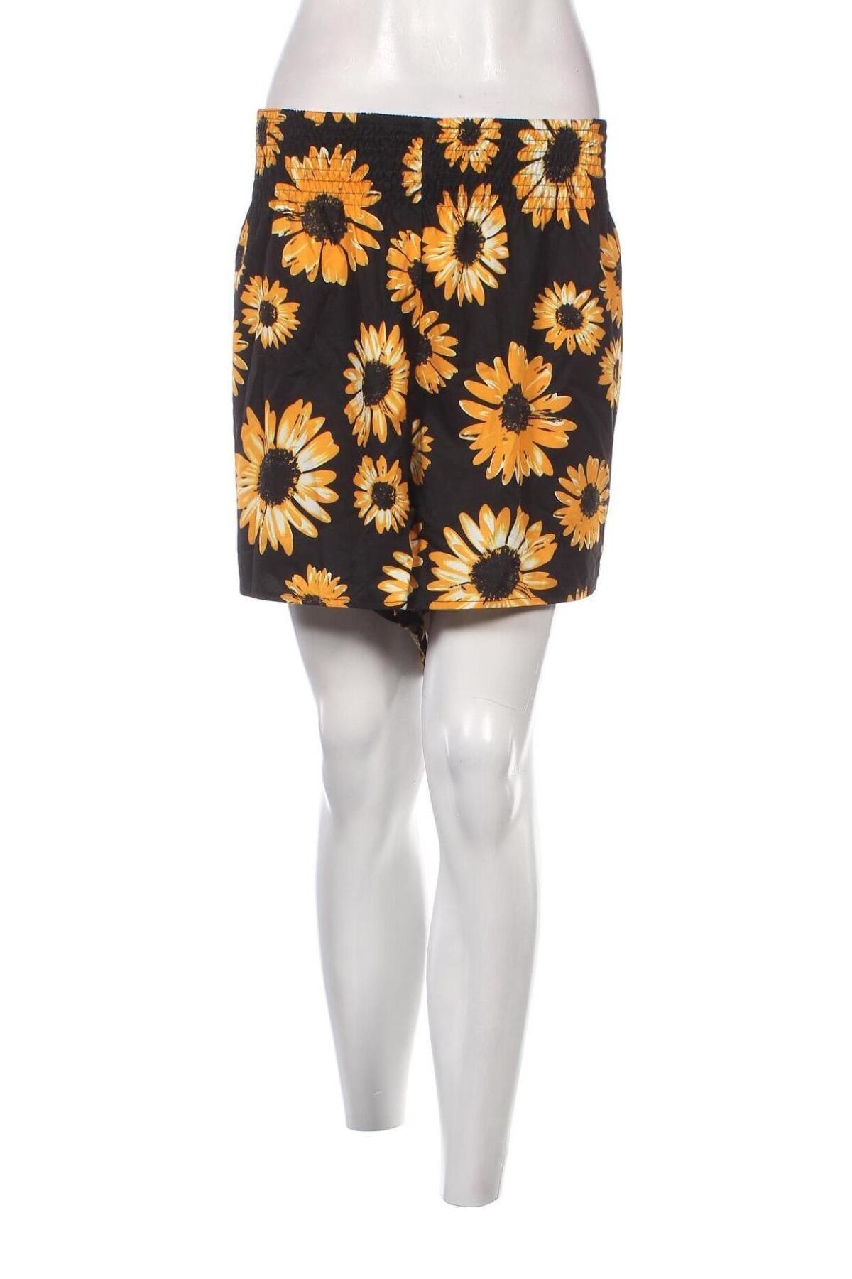 Γυναικείο κοντό παντελόνι SHEIN, Μέγεθος 4XL, Χρώμα Πολύχρωμο, Τιμή 11,75 €